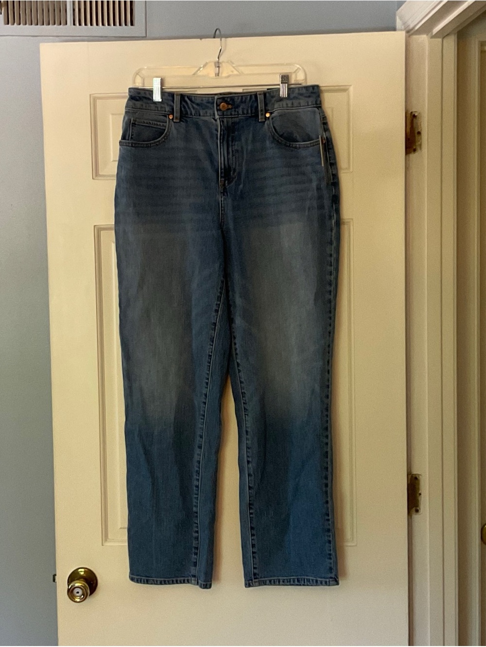 Talbots High Waist Relaxed Jean Medium Wash Blue Size 10 NWT Capsule Wardrobe